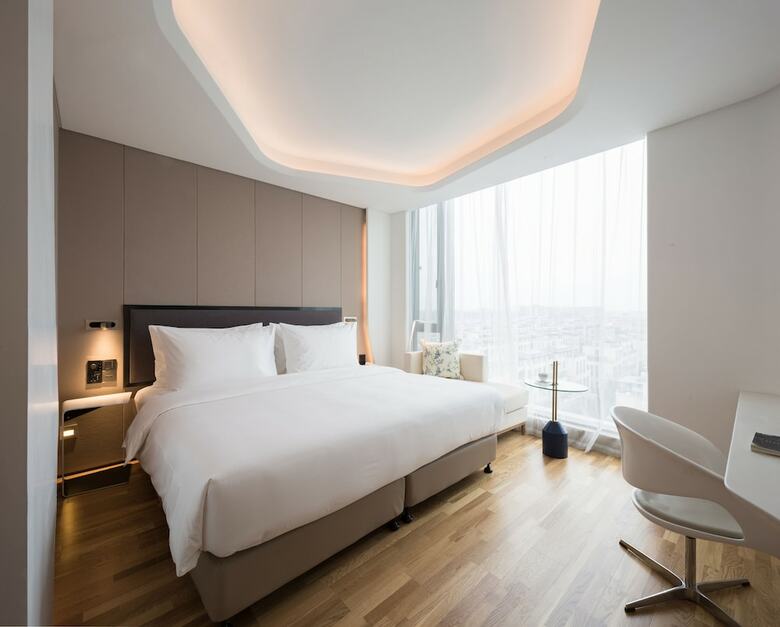 Flyzoo Hotel -- Alibaba