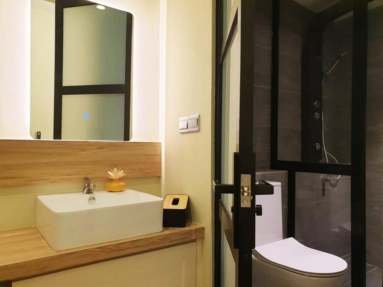 Hotel Oikos Poshtel