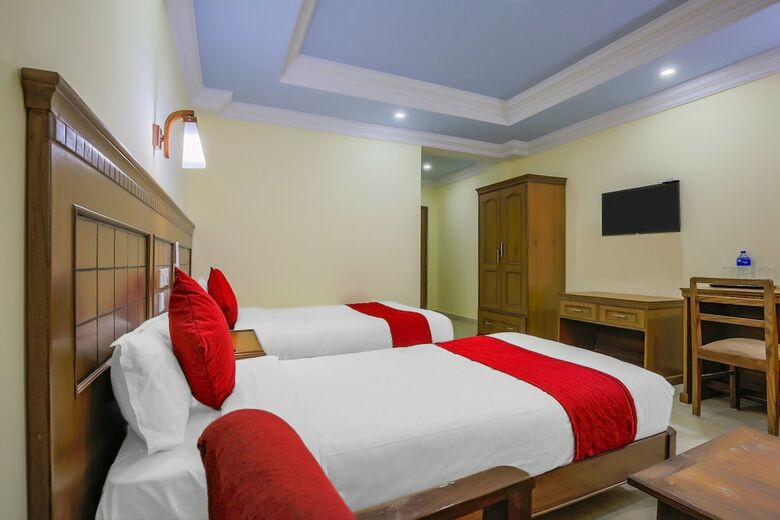 Oyo 417 Hotel Lacoul Inn