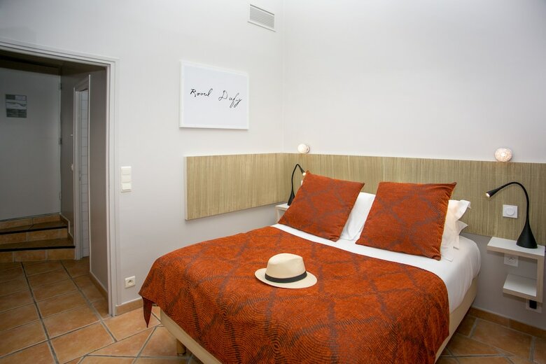 Hotel Le Relais Des Trois Mas