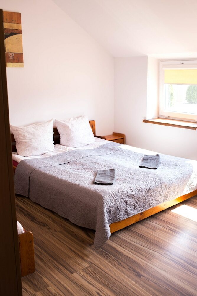 Hostal Nearby Airport Hostel
