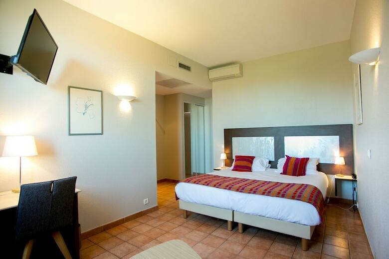 Hotel L'arap�de