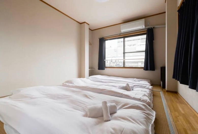 Pola Inn Osaka