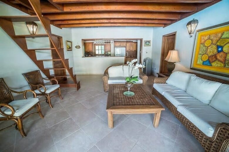 8br 9ba Barranca Villa By Asvr