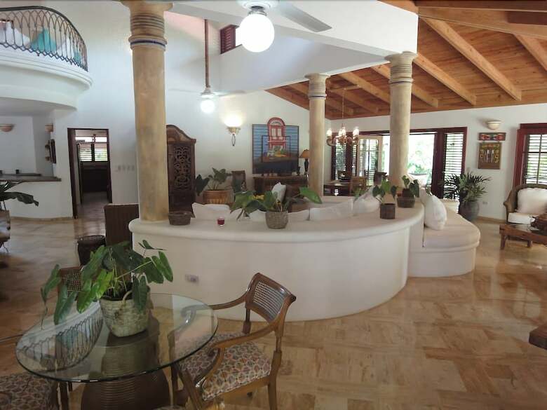 4br Villa Las Pi�as Casadecampo By Asvr