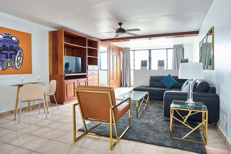 Apartamentos Naco 2000
