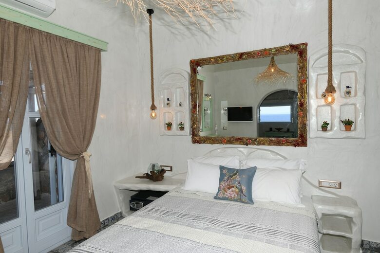 Starlight Luxury Seaside Villa