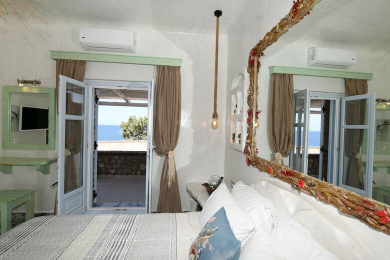 Starlight Luxury Seaside Villa