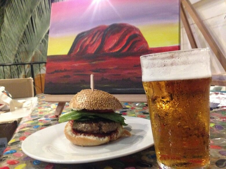 Hostal Wesley Art Studio Paint & Stay Plus Tour - Hostel