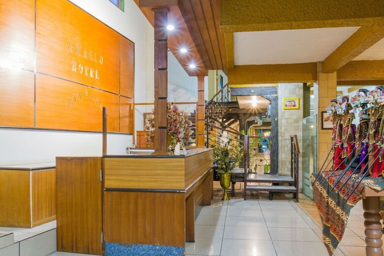Hotel Reddoorz Plus @ Surapati 2