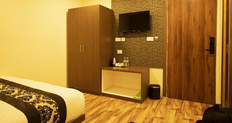 Hotel Rudra View & Spa