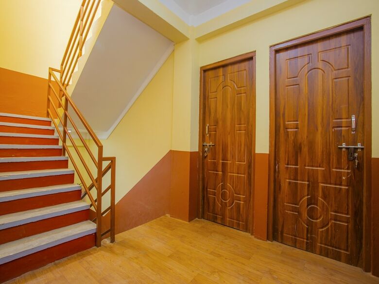 Oyo 460 Hotel Landmark