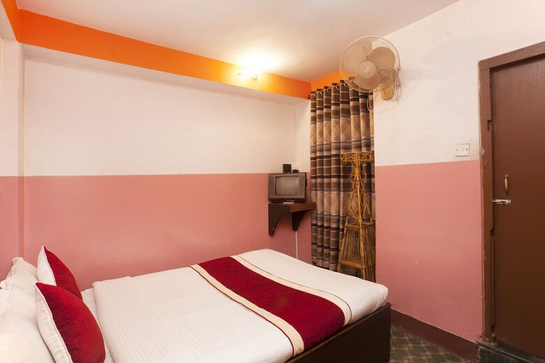 Spot On 465 Hotel Brunei Holiday Inn