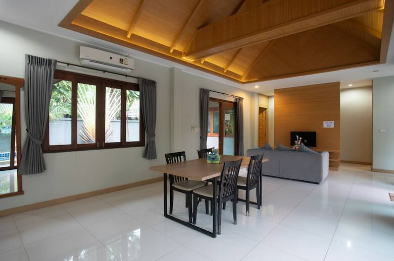 Hotel Rawica Villas Phuket
