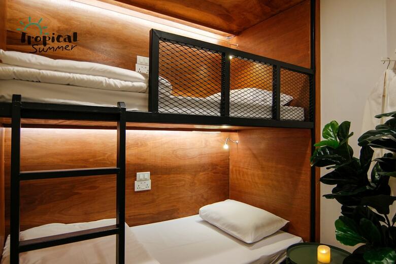 Hostal Tropical Summer Hostel