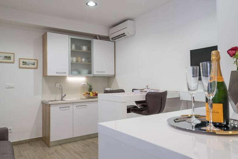 Apartamentos Drop In Split Suites