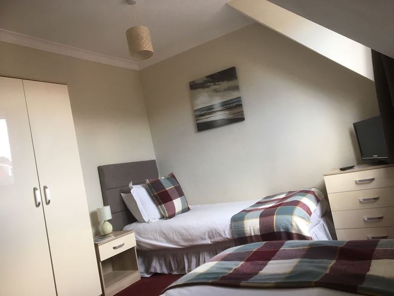 Bed & Breakfast Raven House