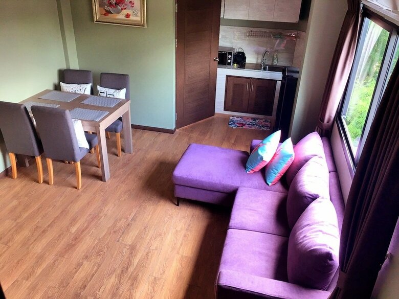 Hostal Baanroychan - Hostel