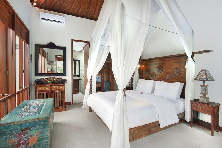 Villa Angel's House