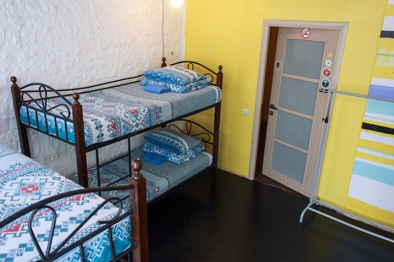 Hostal Riverside & China Town Hostel