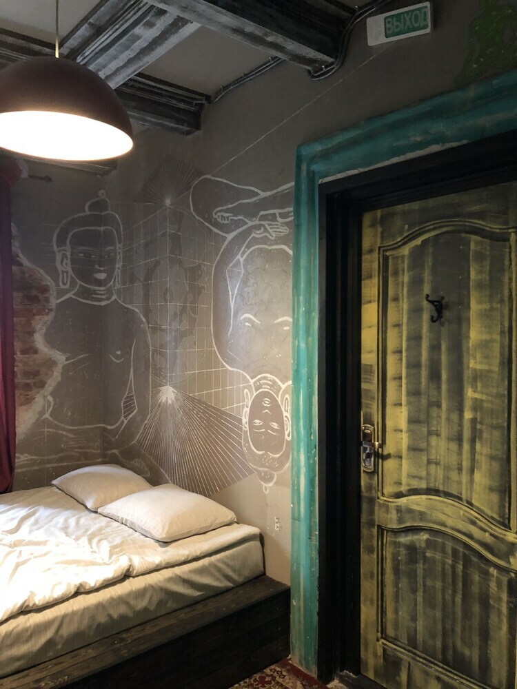 Hostal Riverside & China Town Hostel