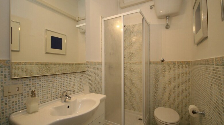 Rental In Rome Red & White Apartment
