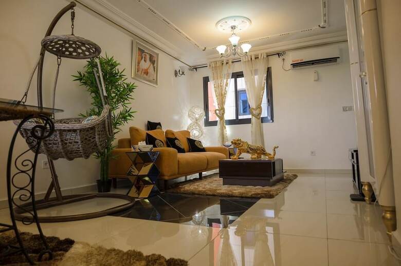 Apartamentos Monde Arabe Guest House