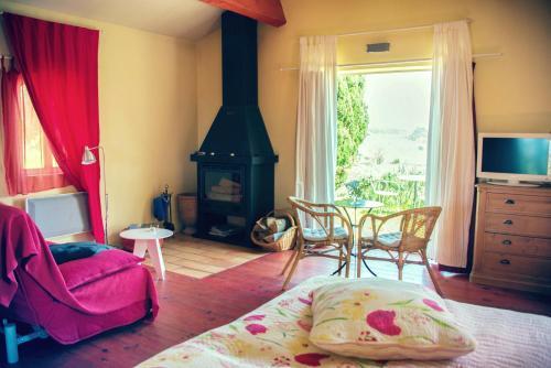 Hostal Chambres D'h�tes Et G�tes Le Mas Bleu & Spa Resort