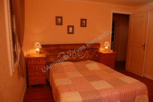 Hostal L'amiraut� Sur Ba�se