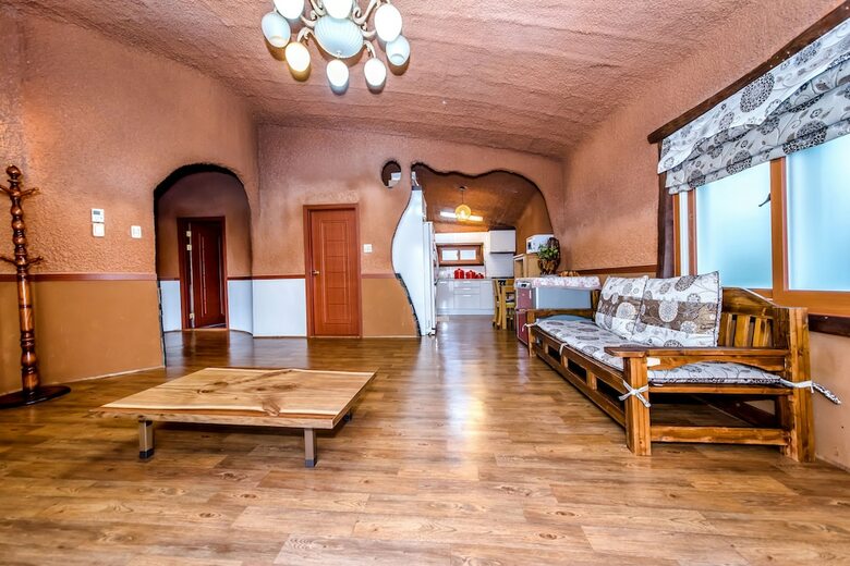Angkurie Pension