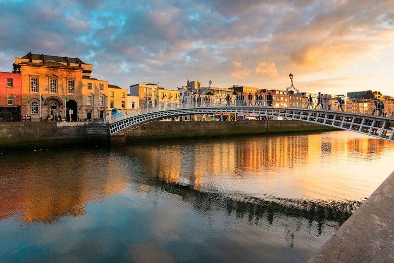 Beautiful Hanover Quay Apartment