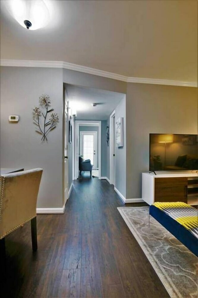 Apartamentos Creative & Cool 2br/2ba West Apt Home