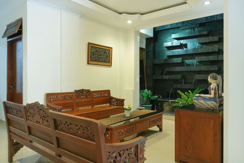 Oyo 902 Hotel Pondok Anggun