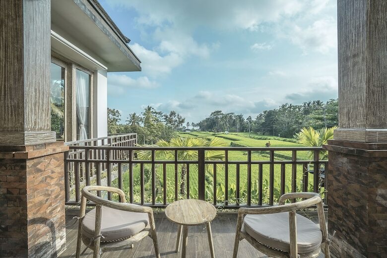 Bed & Breakfast Sanggraloka Suite