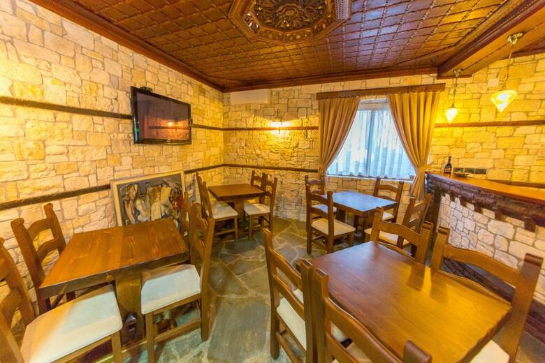 Heraklis Hotel