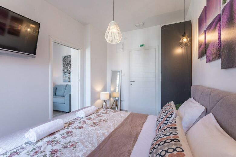 Hotel Studios & Room Poesia