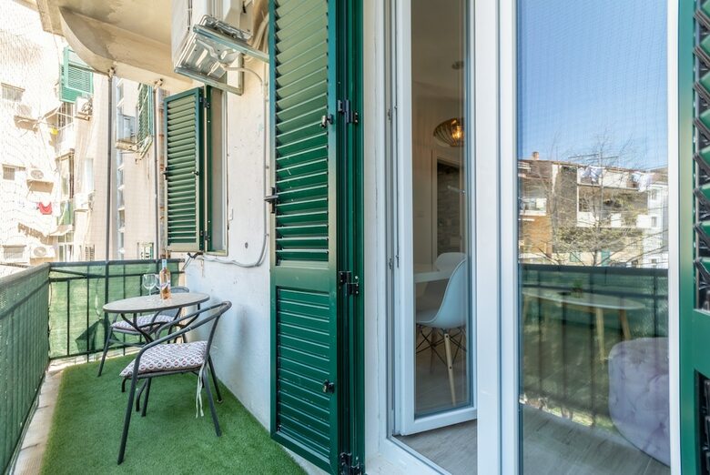 Hotel Studios & Room Poesia