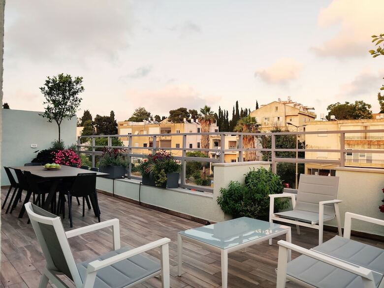 Luxury Suites By Notaly Ariel
