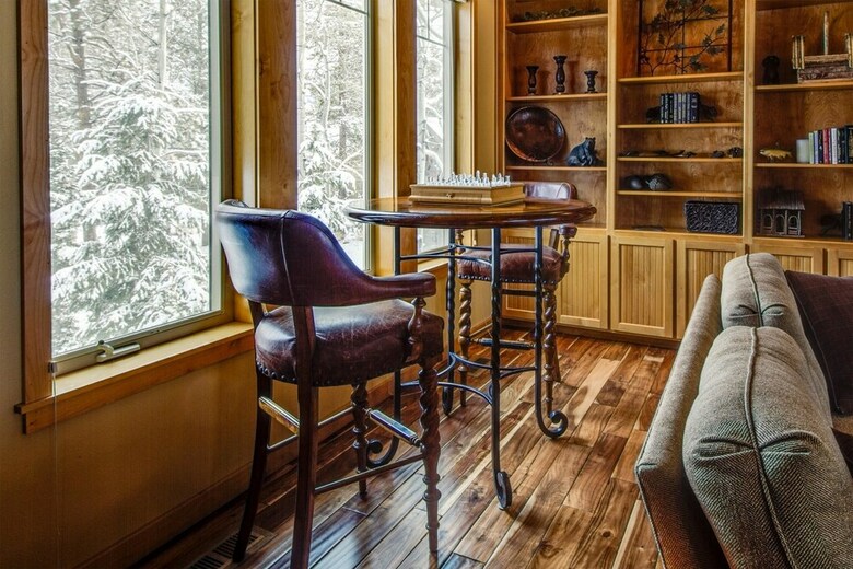 Red Cedar 35