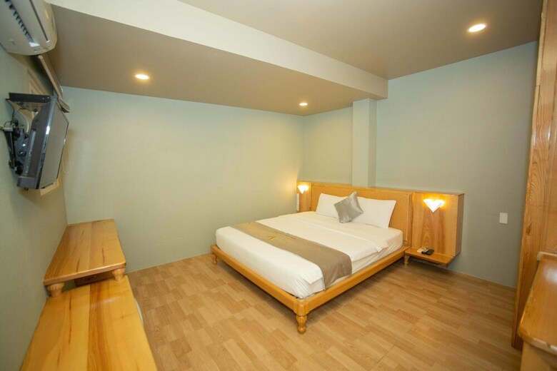 7s Hotel The Seventh II