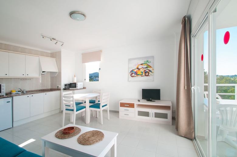 Aparthotel Sunset Oasis Ibiza- Adults Only