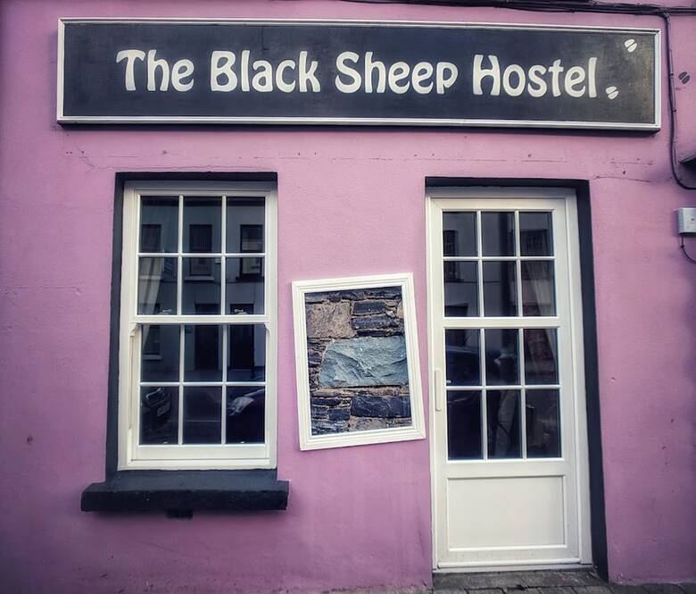 Hostal The Black Sheep Hostel