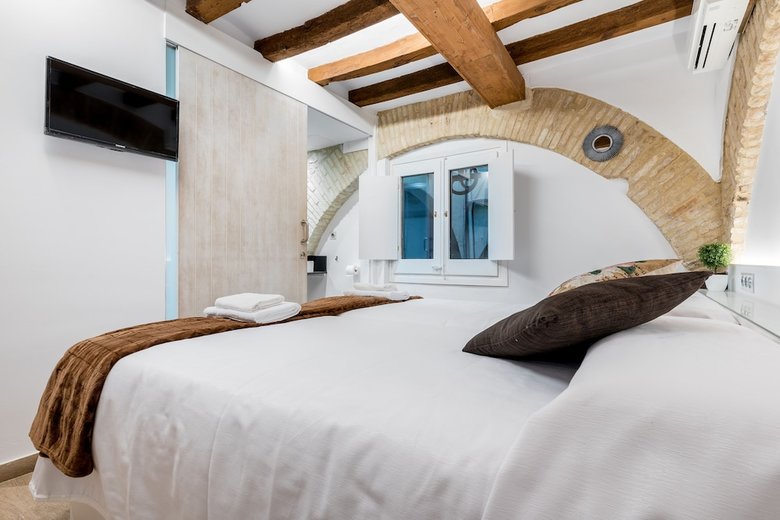 Hostal 977