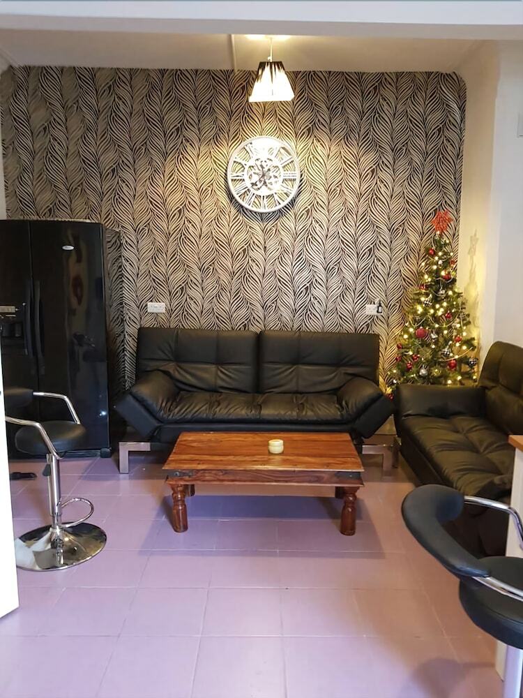 Hotel Brad Properties