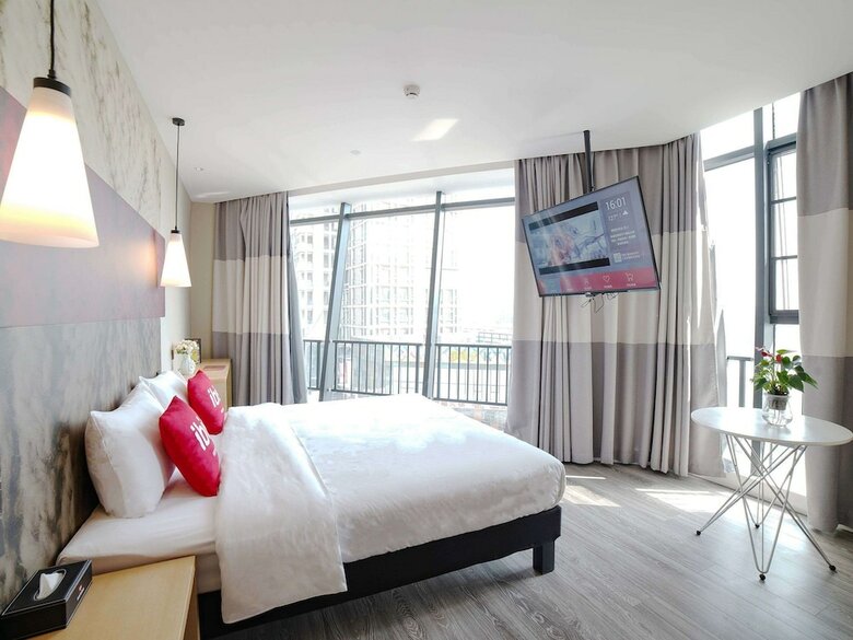 Ibis Chengdu Hi-tech Zone Longhu Hotel