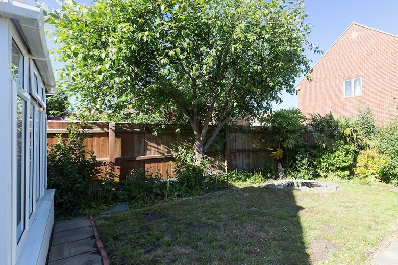 Milford On Sea Detached Bungalow
