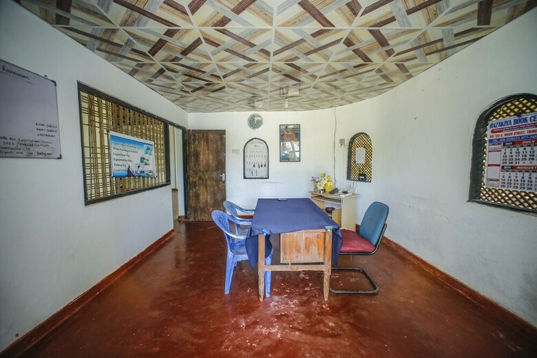Oyo 294 Nilaveli Corridor Hotel
