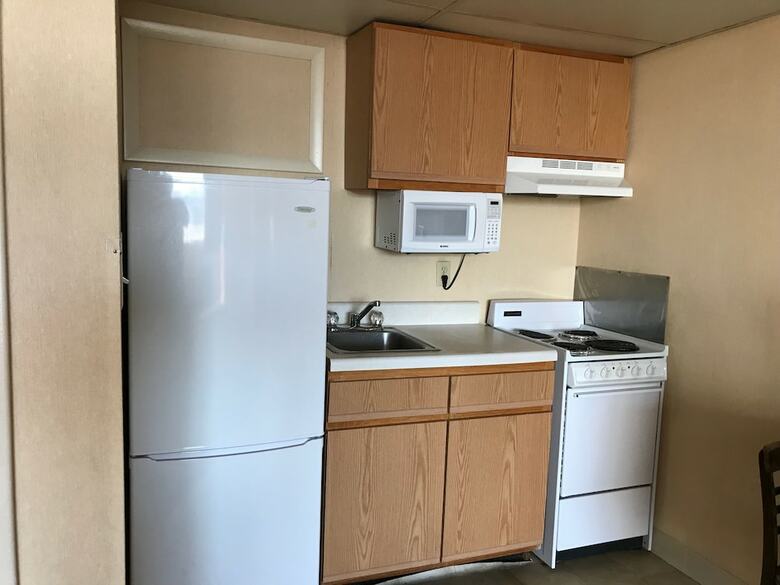 Simple Life Motel