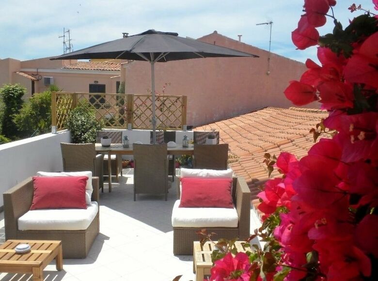 B&B Domus De Janas
