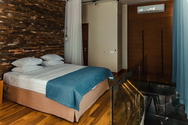 Chaika Hotel